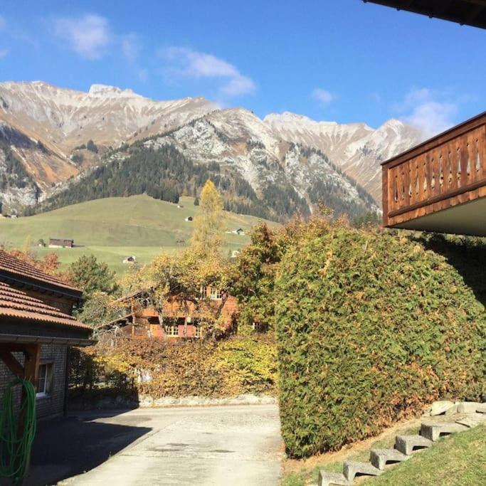 Cozy Apartment In The Heart Of The Alps Chateau-d'Oex Eksteriør bilde